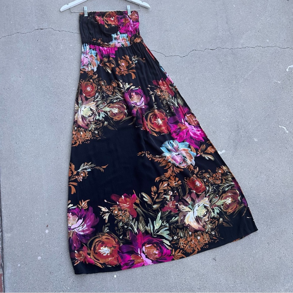 Size medium long sundress flower print.